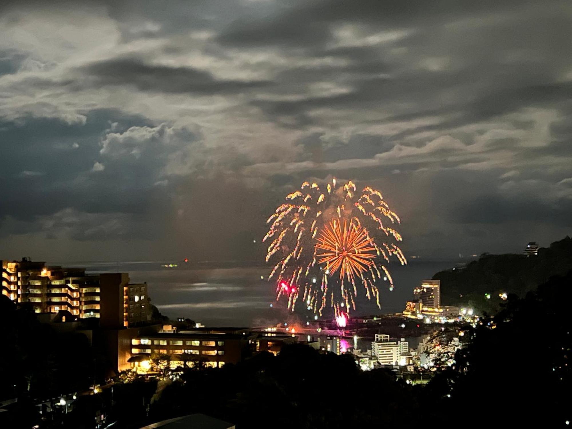 熱海温泉　実の別荘 熱海市 エクステリア 写真